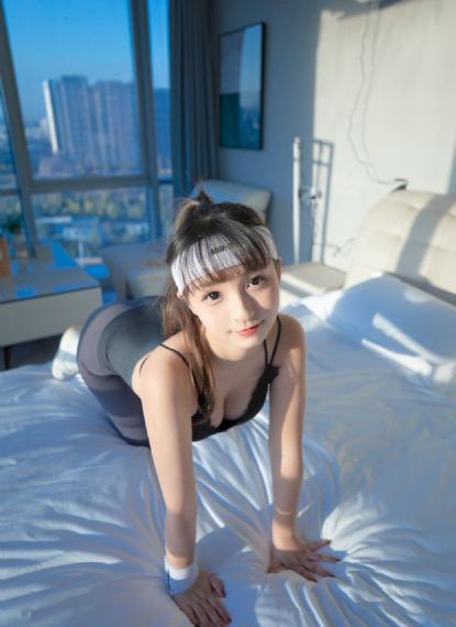 丰满女老板bd高清-迅雷免费国语版完整版
